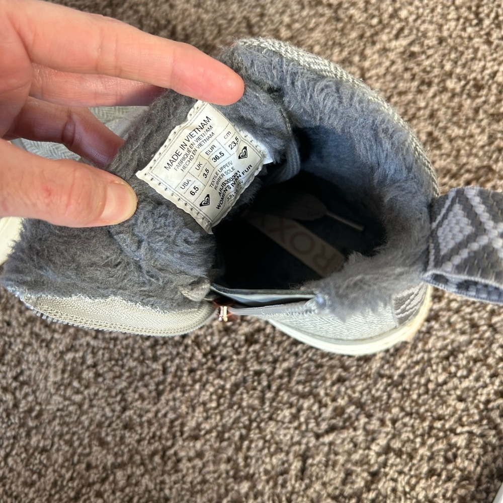 Roxy Zip Shoes - Picture 4 of 4